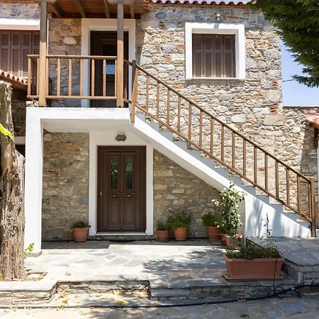 Stone Wood House 別荘 Perivólia