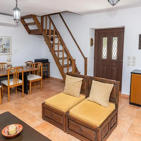 Stone Wood House Perivolia (Evia)